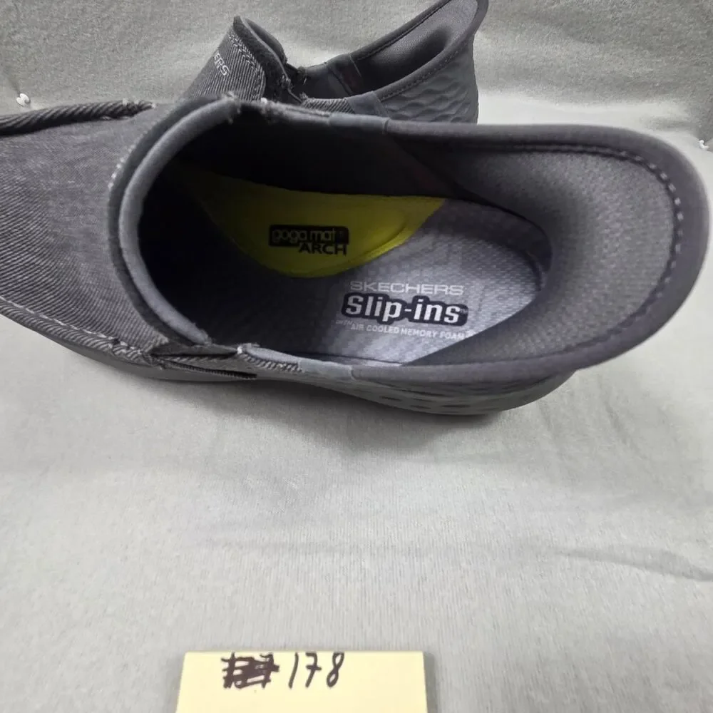 Skechers Men's Grey and Black Loafers